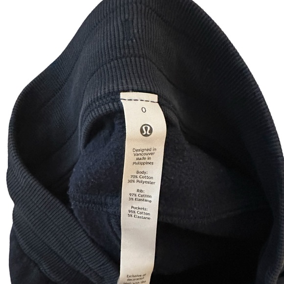 lululemon athletica Scuba High Rise Relaxed Full Length Athletic Joggers - Picture 4 of 4